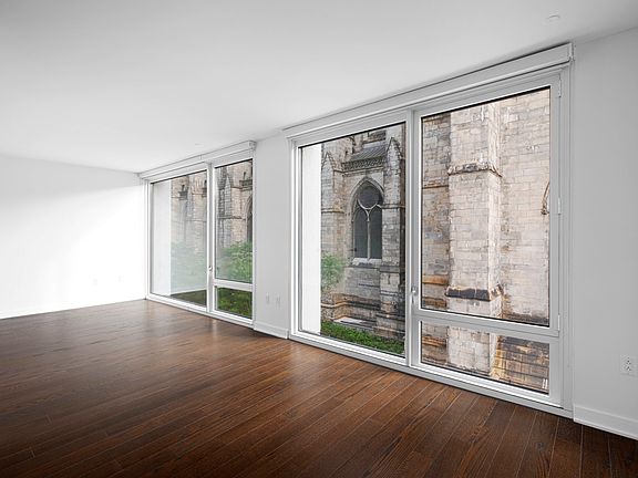 3rd image of 400 W 113th St APT 326