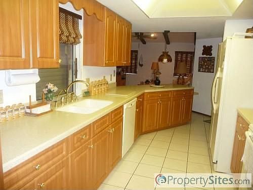 5th image of 21177 Edgewater Dr