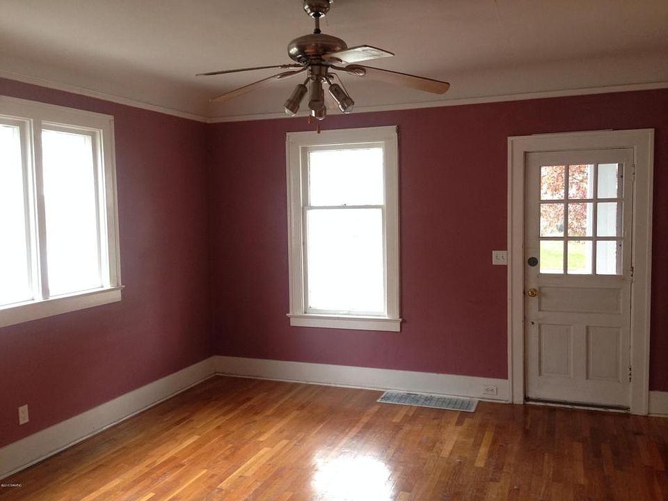 2nd image of 1248 Crosby St NW