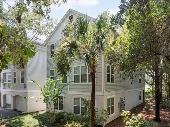 60 Fenwick Hall Aly APT 332, Johns Island, SC 29455