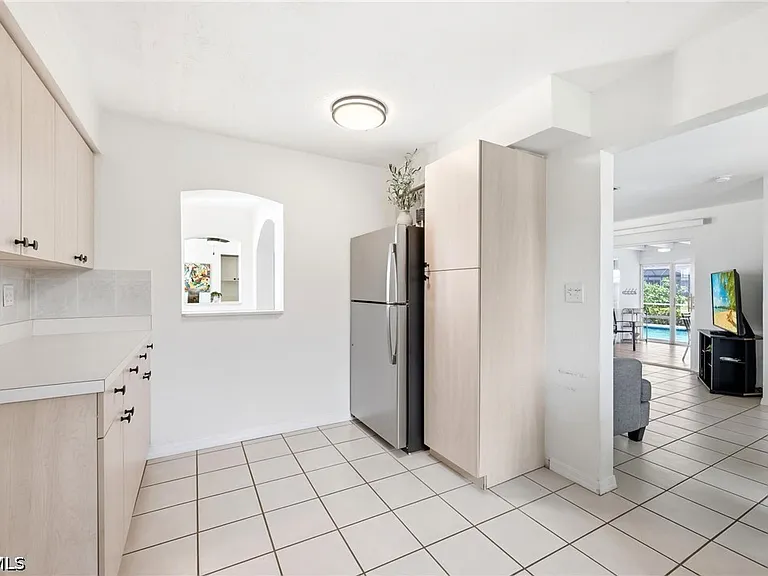 3105 SE 18th Ave — Photo 6
