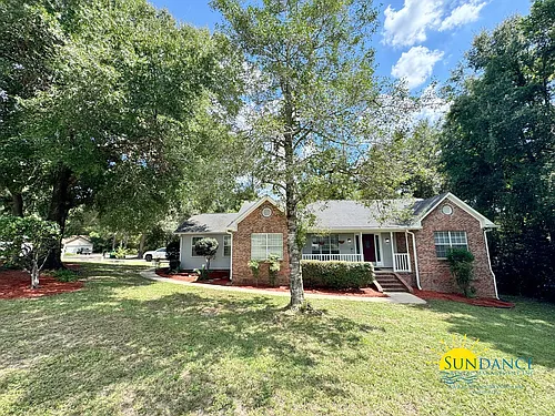 701 Lynn Brk E Photo 1