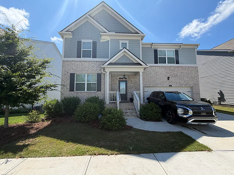 1919 Aquinas Ct — Photo 1