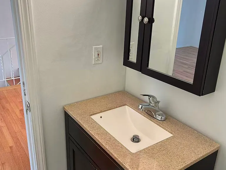 39 Pebble Pl — Photo 32