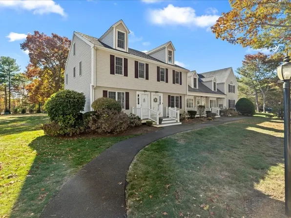 547 Washington St APT B7, Pembroke, MA 02359