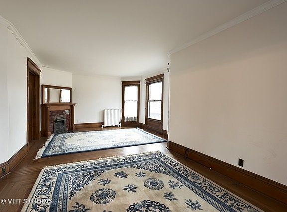 3rd image of 1104 Lake Ave