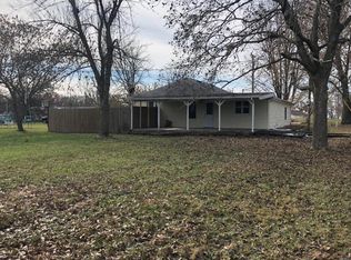 1513 Lola Ln, Saint James, MO 65559