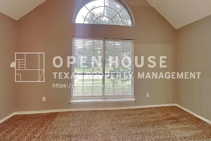 10016 Concord Dr — Photo 6