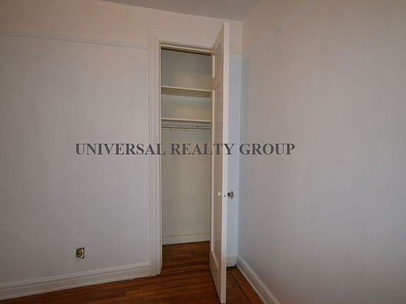 5th image of 3036 34th St APT 2E