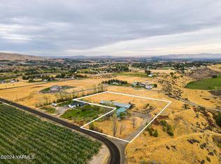 16130 Fisk Rd, Yakima, WA 98908