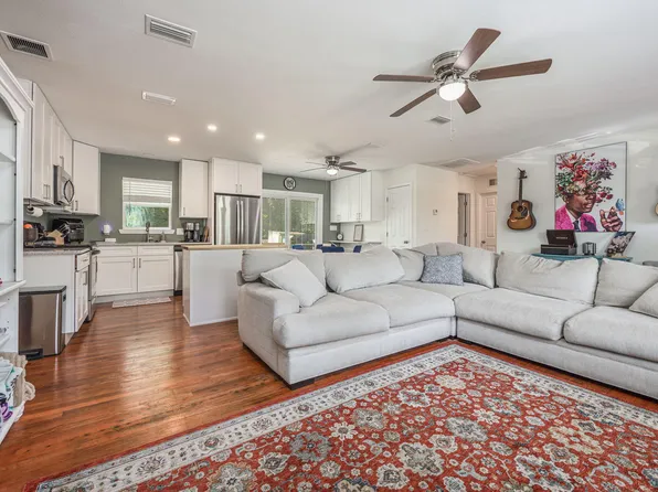 161 W North Ave, Crestview, FL 32536
