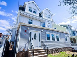 818 S 12th St #1, Newark, NJ 07108