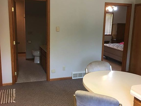 4th image of 730 Hillside Ave