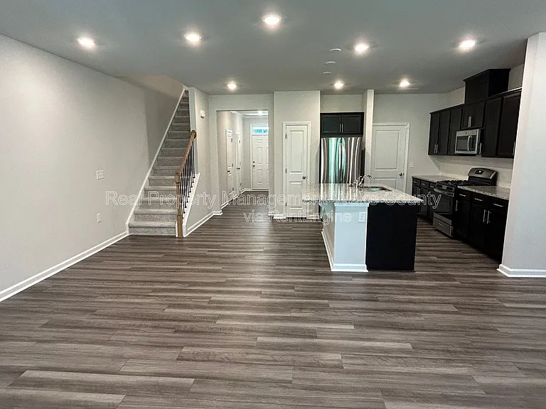 1605 Emory Ridge Way — Photo 15