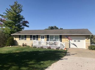 204 Pine Cir, Eureka, IL