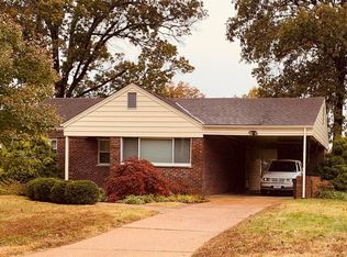8807 Teaberry Ln, Saint Louis, MO