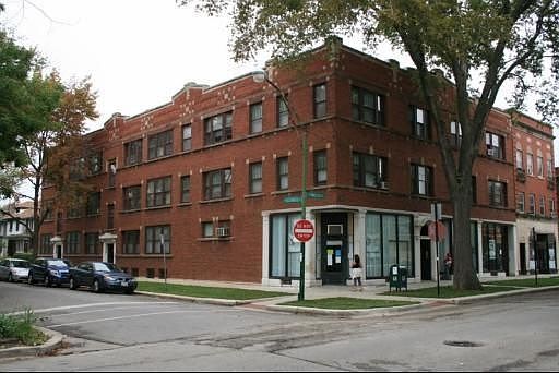1st image of 2906 W Eastwood Ave #2