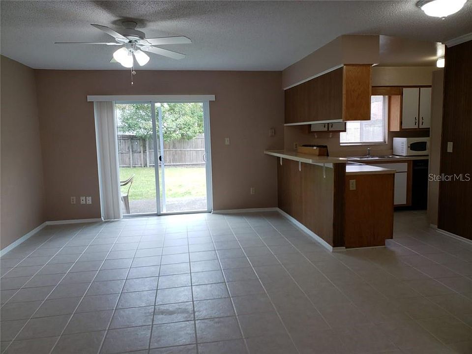1st image of 2717 Hilda Ct