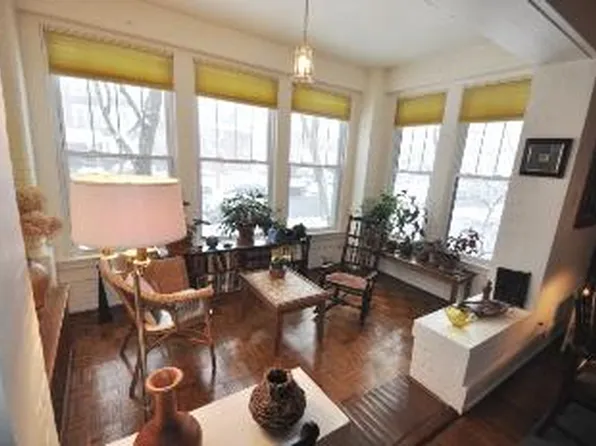 5457 S Hyde Park Blvd APT 3N, Chicago, IL 60615