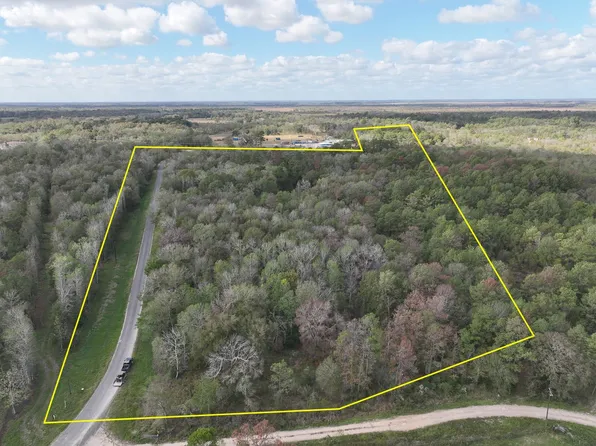 1 County Road 2018, Daisetta, TX 77533