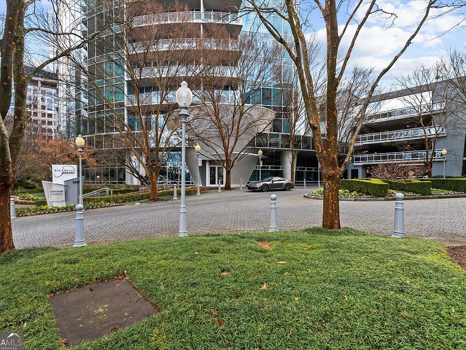 1st image of 3338 Peachtree Rd NE APT 702