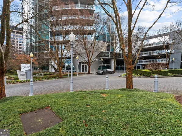 3338 Peachtree Rd NE APT 702, Atlanta, GA 30326