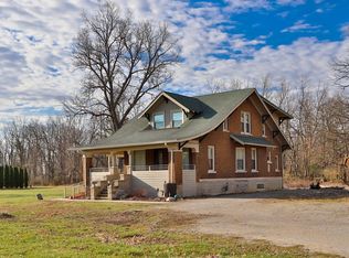 321 Tioga Rd, Monticello, IN 47960