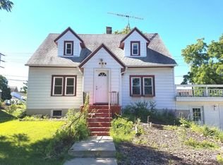 408 Main St, Delafield, WI 53018