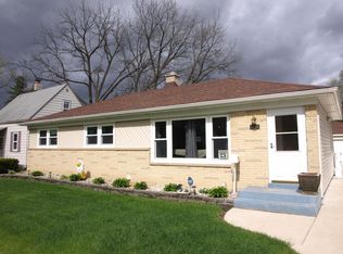 2836 S 70th St, Milwaukee, WI 53219