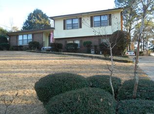 425 Carol Villa Dr, Montgomery, AL 36109