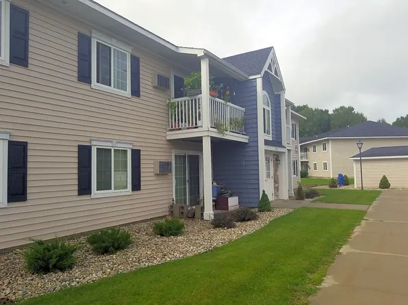 830 Country Way #830, Big Rapids, MI 49307