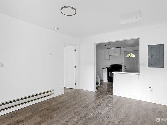 2nd image of 12440 Roseberg Avenue S