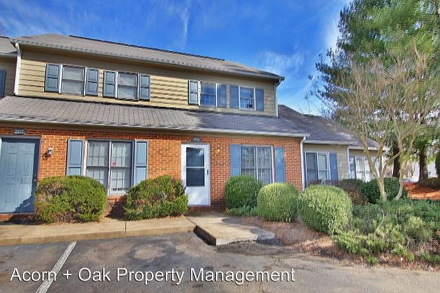 1st image of 2619 Camellia Dr