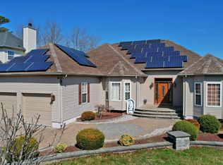 110 Swan Dr, Egg Harbor Township, NJ 08234