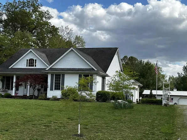 1722 Ullman Rd, Centralia, IL 62801