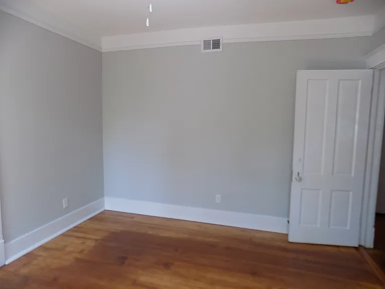 2109 Abercorn St — Photo 7