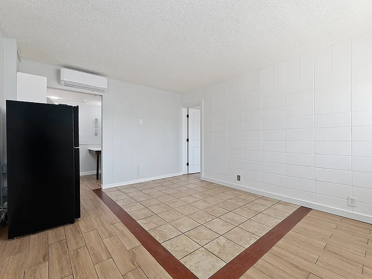 Town Center Apartments — Photo 47
