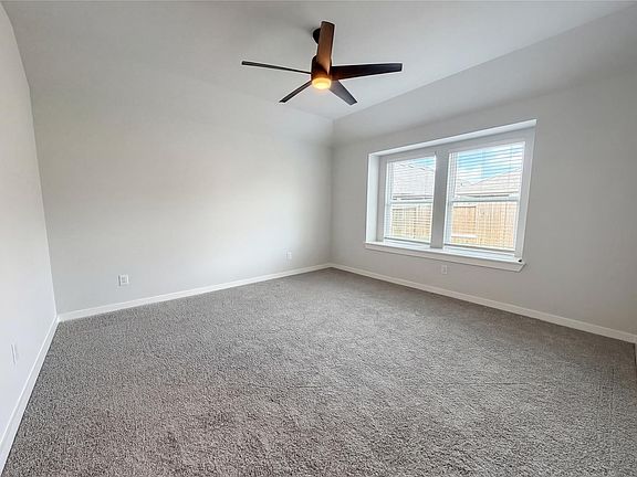 4th image of 40839 Mostyn Hill Dr