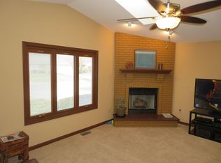 3028 Turning Mill Dr, Springfield, IL 62704