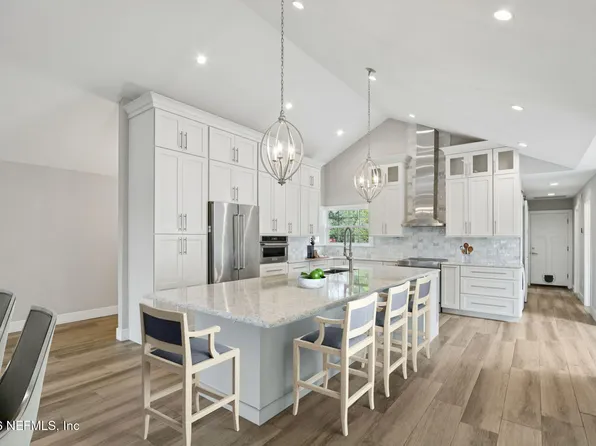 360 VILLAGE Drive, St. Augustine, FL 32084