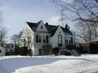 38 Sheridan St, Monroe, MI 48162