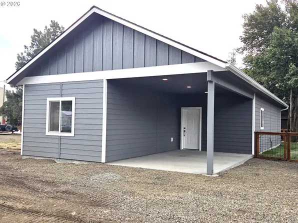 1102 Y Ave, La Grande, OR 97850