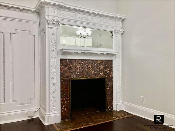 4th image of 321 W 89th St APT 3