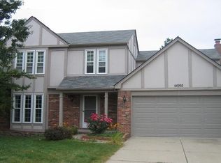 44992 Prestbury Rd, Canton, MI 48187