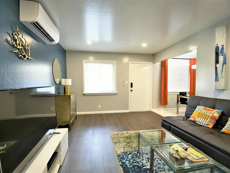 470 N 3rd St #7 — Photo 2