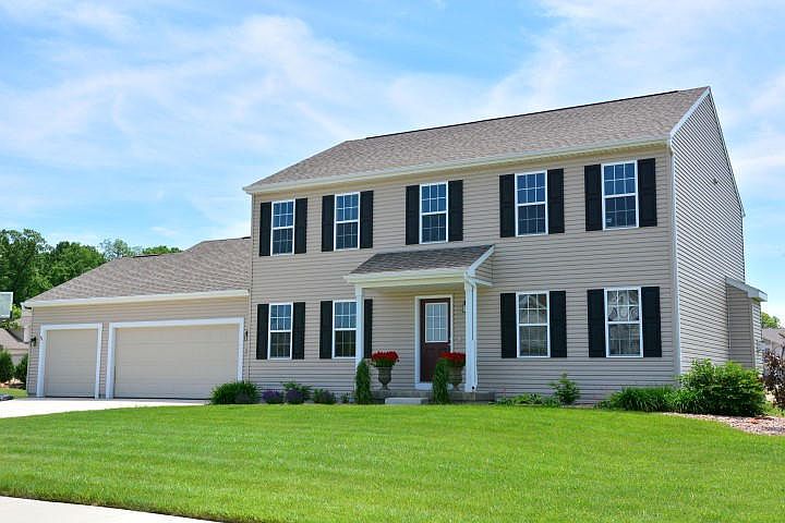 1st image of 2215 Cedar Bluffs Dr
