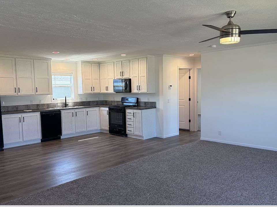 1st image of 24212 Hemlock Cir #212