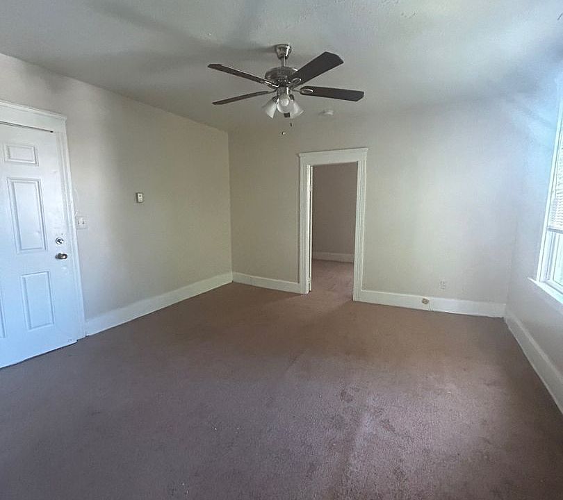 1st image of 4629 Storer Ave APT 2