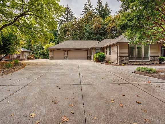3rd image of 10413 NE 179th St