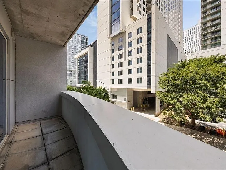44 Peachtree Pl #428 — Photo 12